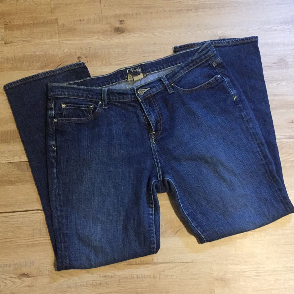 Lucky Brand jeans. Classic rider. Size 14/32 short